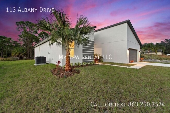 Building Photo - 113 Albany Dr