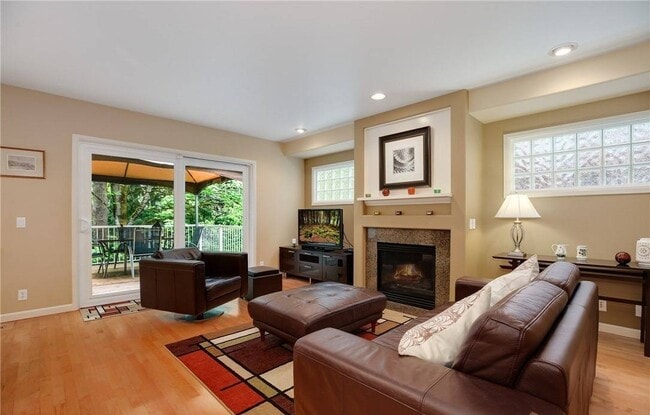 Building Photo - 11404 NE 106th Ln