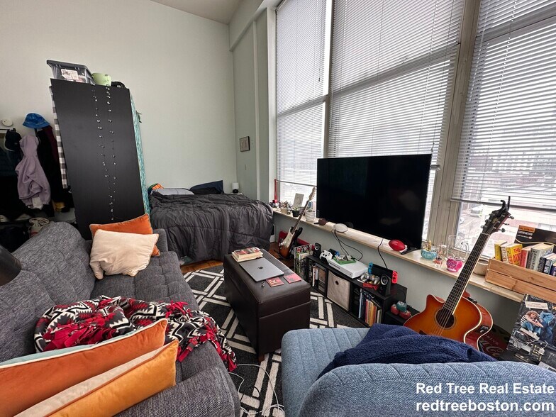 Building Photo - 61 Brookline Ave