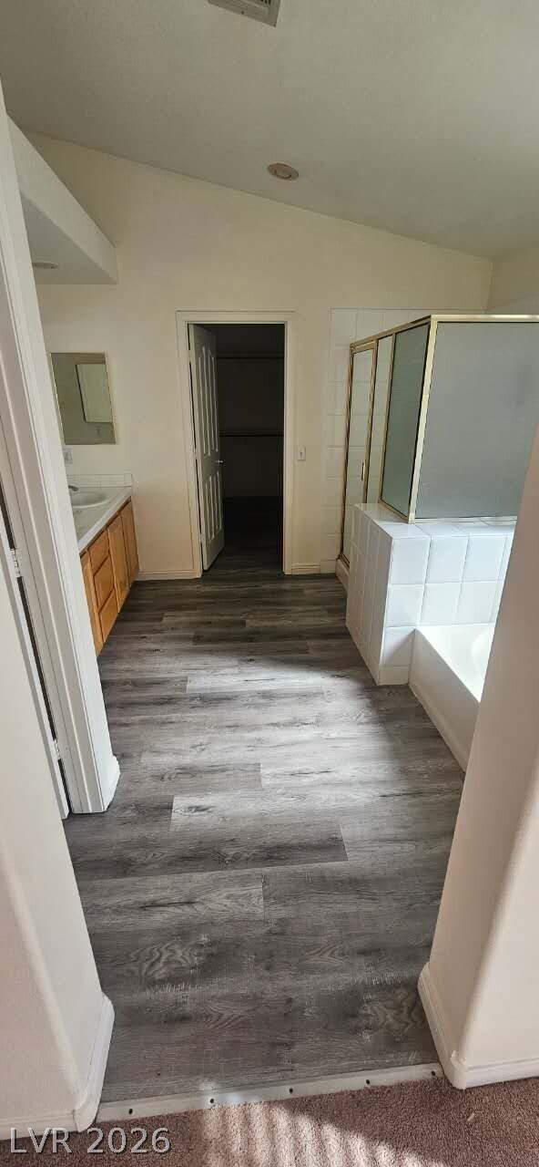 Building Photo - 861 Cavaison Ave