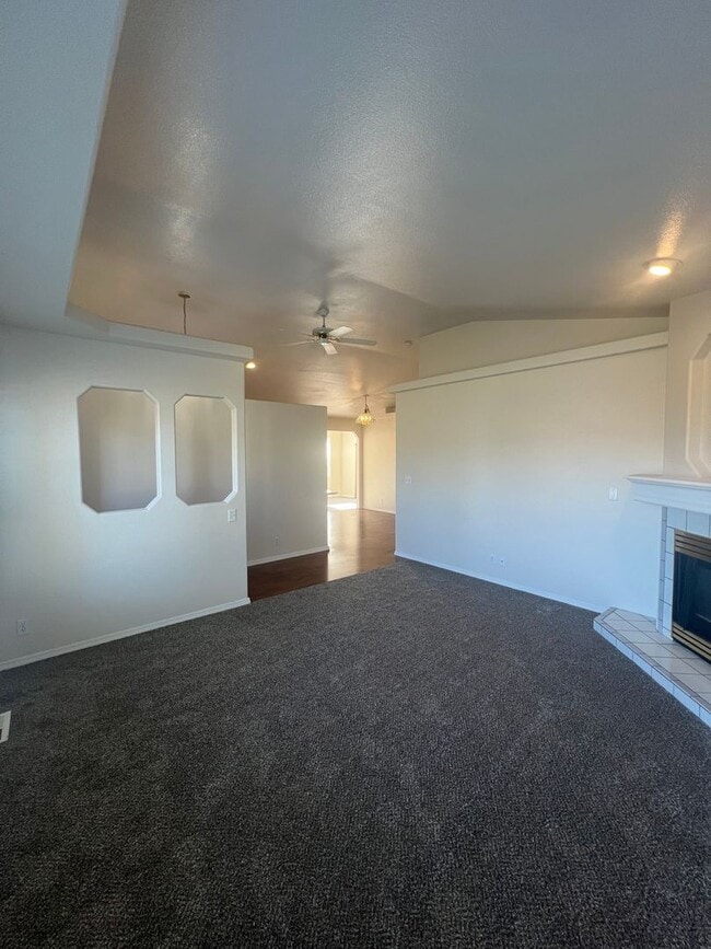 Building Photo - 3 bedroom 2 bath in a beautiful, spacious Meridian Neighborhood!