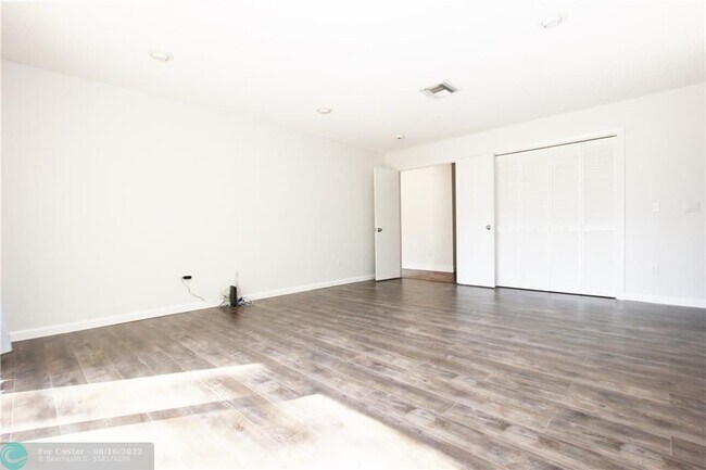 Building Photo - 10134 Boca Woods Ln