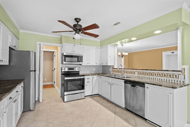 Building Photo - 3-Bedroom | 3.5-Bath Home for Rent in The Dunes – Myrtle Beach