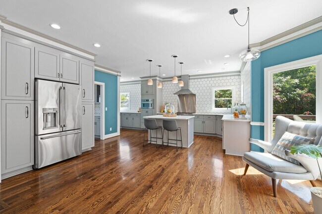 Building Photo - 507 Bing Crosby Blvd