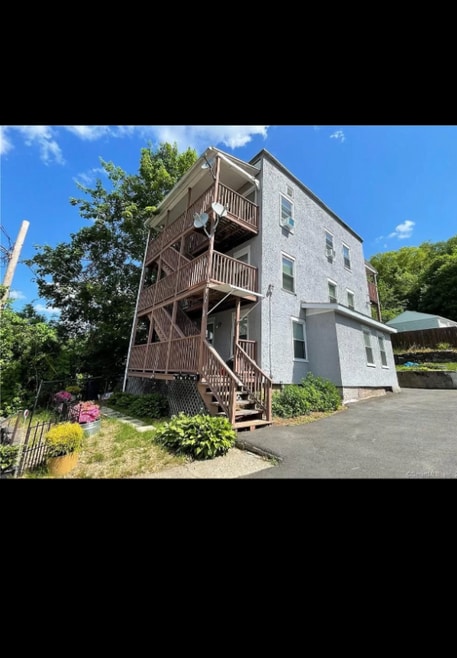 Building Photo - 18 High St