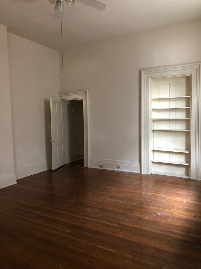 Building Photo - 522-524 Garrard St.