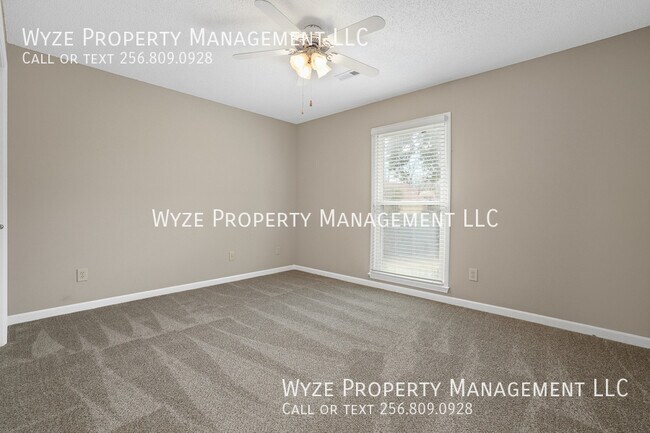 Building Photo - 2202 Manchester Cir SW