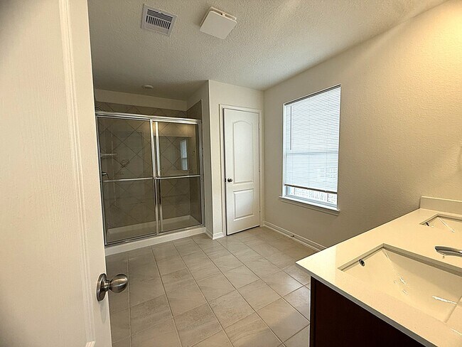 Building Photo - 21114 Montego Bay Dr