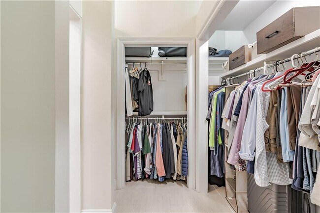 Building Photo - 2127 Ryegate Ct