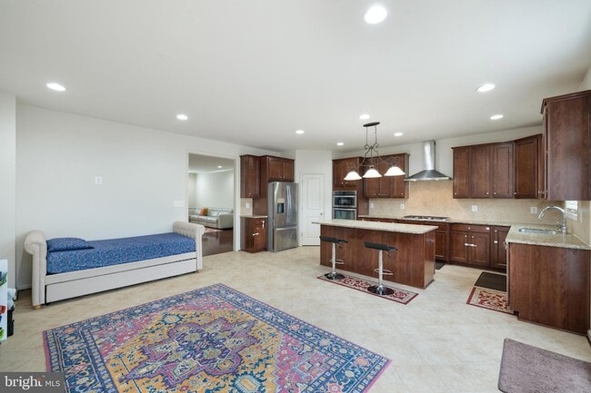 Building Photo - 42557 Dreamweaver Dr