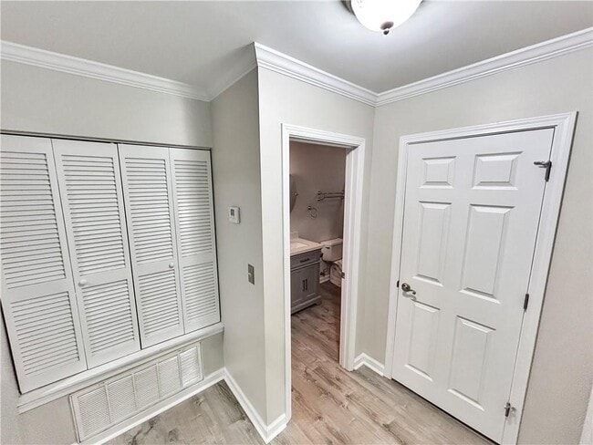 Building Photo - 4006 Wingate Way