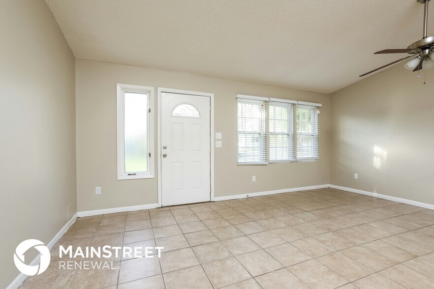 Building Photo - 801 W Arizona Ave