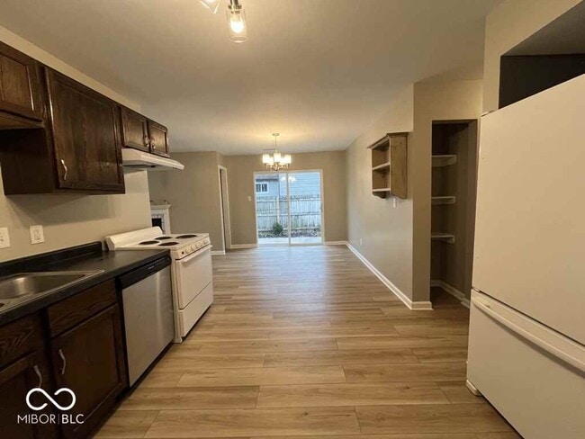 Building Photo - 1602 S Grant Ave