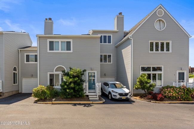 Building Photo - 450 Ocean Blvd