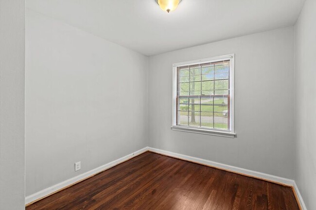 Building Photo - 10347 Ewell Dr