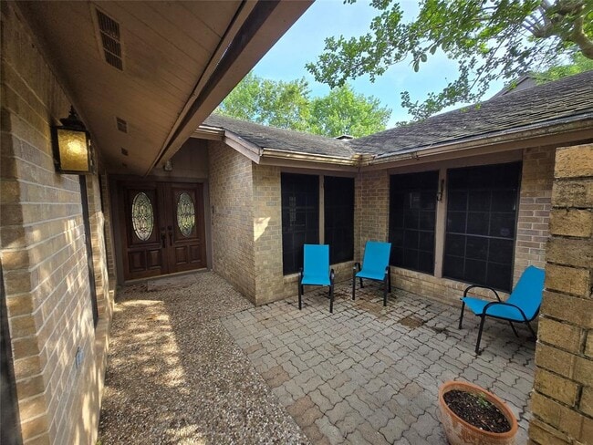 Building Photo - 4242 Honey Oaks Dr