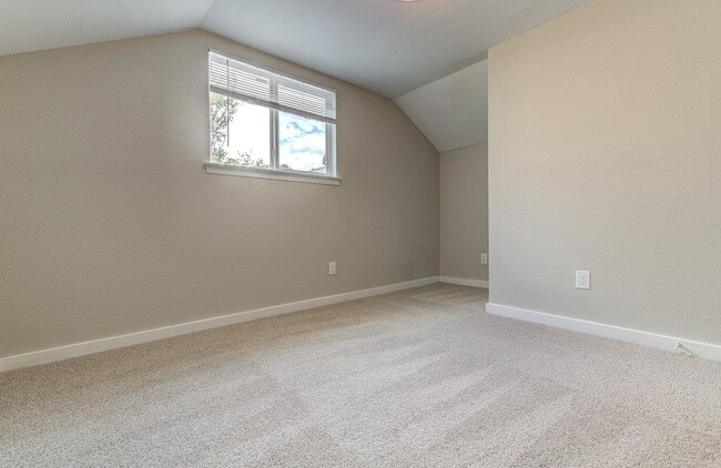 Building Photo - 6607 Capriola Dr