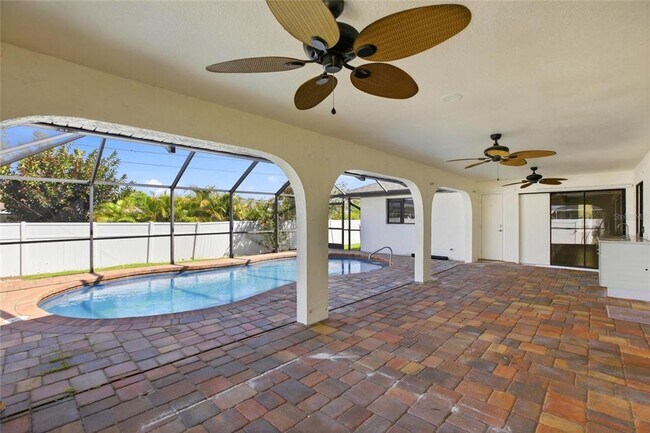 Building Photo - 176 N Waterway Dr NW