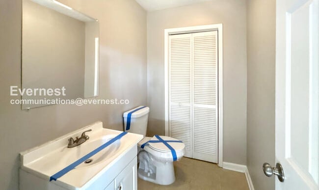 Building Photo - 460 Ward Rd