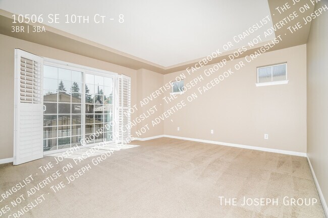 Building Photo - 10506 SE 10th Ct