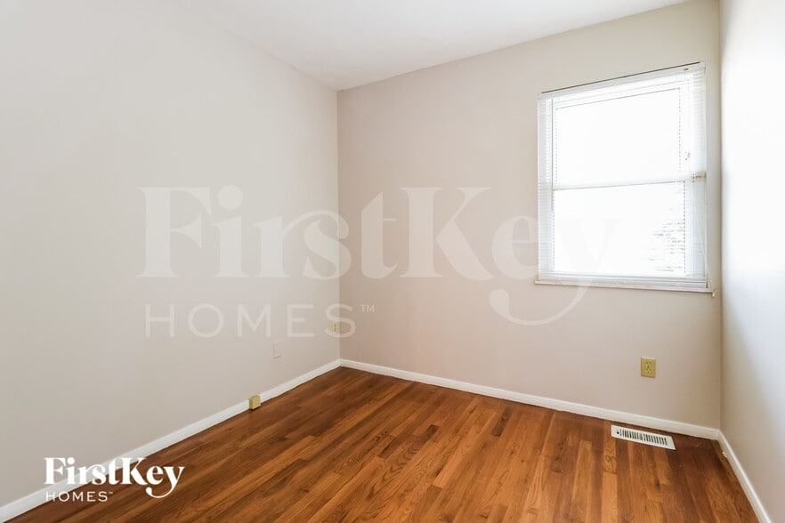 Building Photo - 11448 Raphael Pl