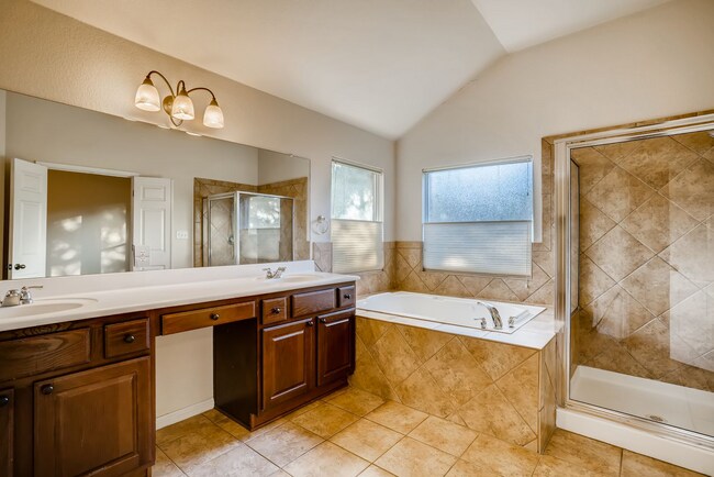 Building Photo - 2606 Mingus Dr