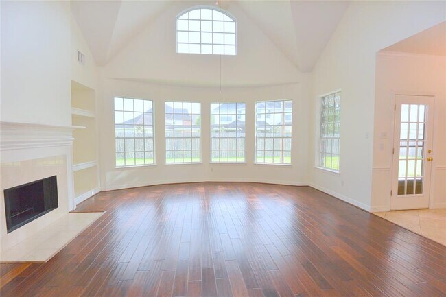 Building Photo - 5902 Indian Hills Ln