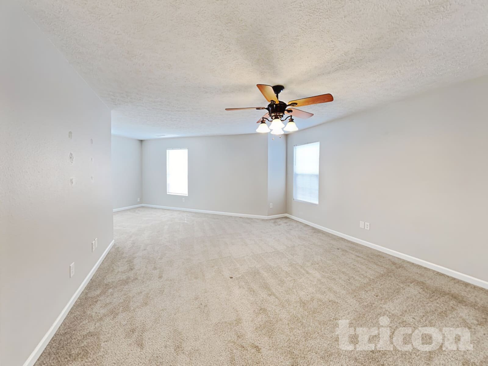 Building Photo - 1024 Tradewinds Dr
