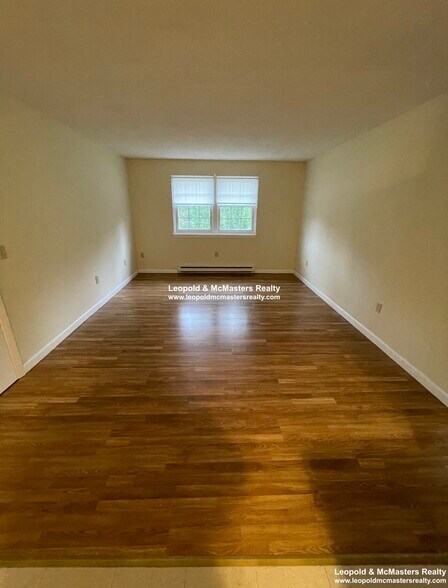 Building Photo - 39 Dinan Dr