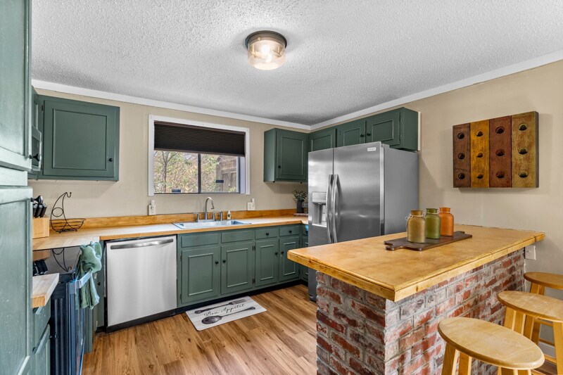 Building Photo - 416 Donaldson Rd