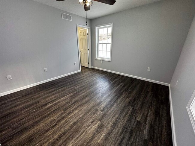 Building Photo - 156 Montgomery Rd