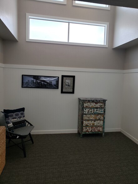 Building Photo - 6400 Christie Ave