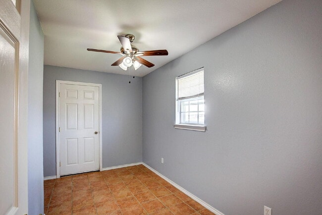 Building Photo - Updated 3 Bedroom Home with a Barn on 2.5 Acres!