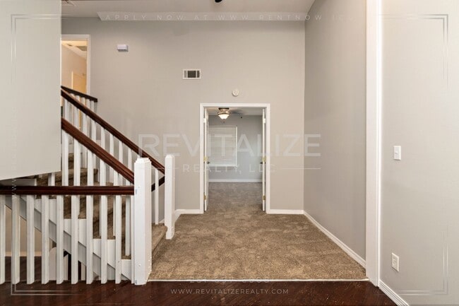 Building Photo - **COMING SOON** Stunning 2 Bedroom/2.5 Bat...