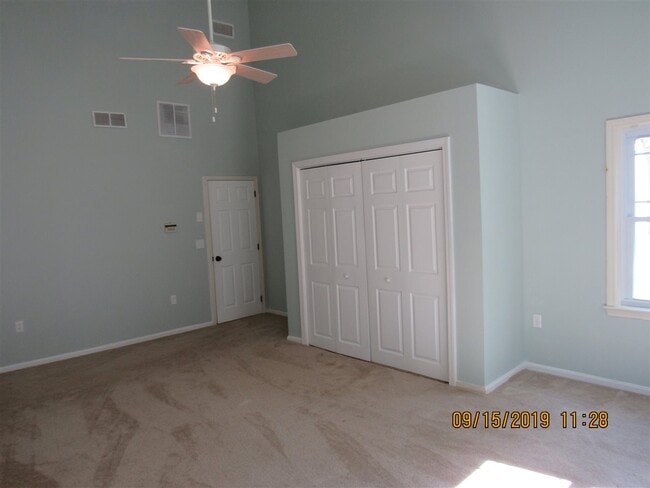 Building Photo - 56 McIntosh Ln