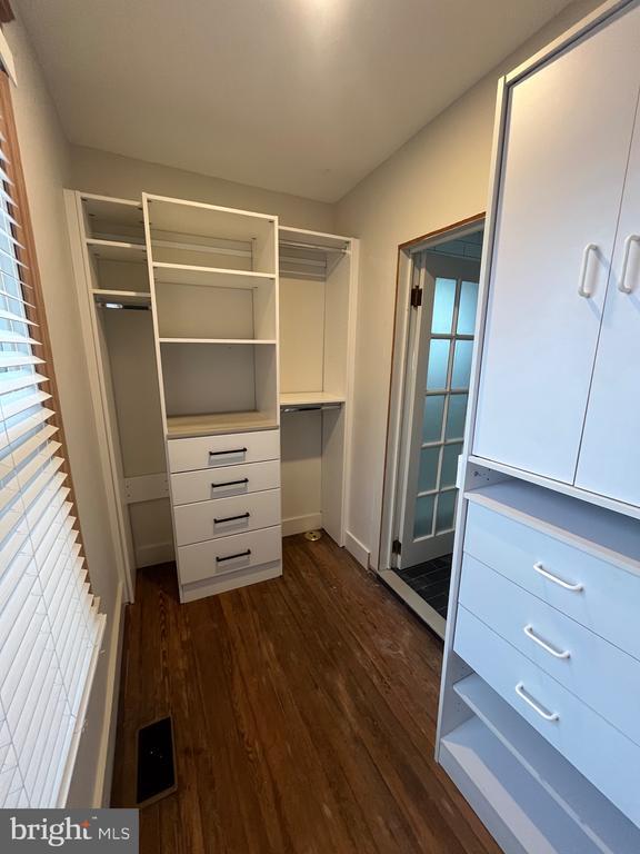 Building Photo - 1268 Neal St NE