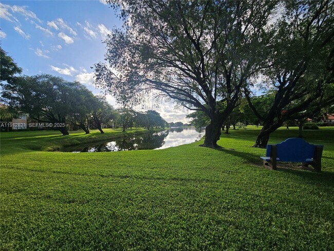 Building Photo - 10630 SW 158th Ct