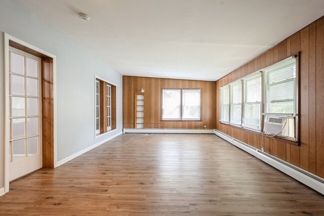Building Photo - 1510 Pitner Ave