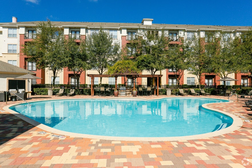 Marquette at Piney Point Houston, TX Apartment Finder