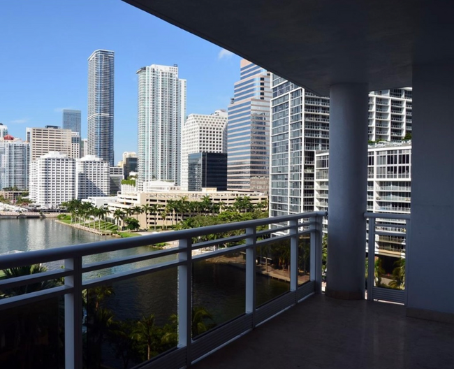 Building Photo - 901 Brickell Key Blvd