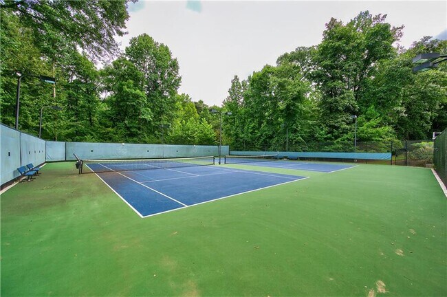 Building Photo - 3760 Peachbluff Ct