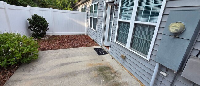 Building Photo - 335 Shallowford Reserve Dr
