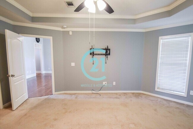 Building Photo - 3 Bed/2 Bath Home in Ashbrooke