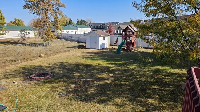 Building Photo - Beautiful Single Family Home