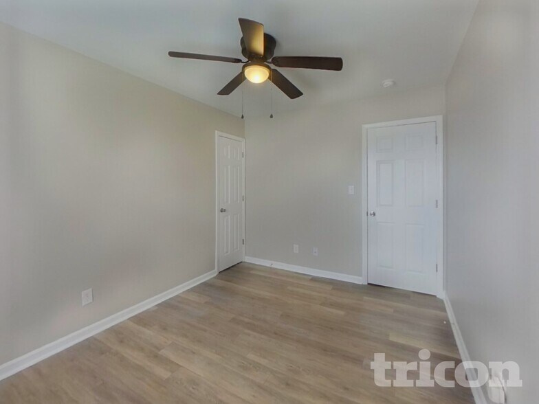 Building Photo - 105 Arden Ct