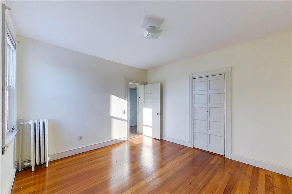 Building Photo - 6 Russell Ave