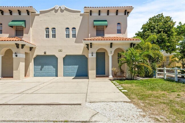 Primary Photo - 113 S Melville Ave