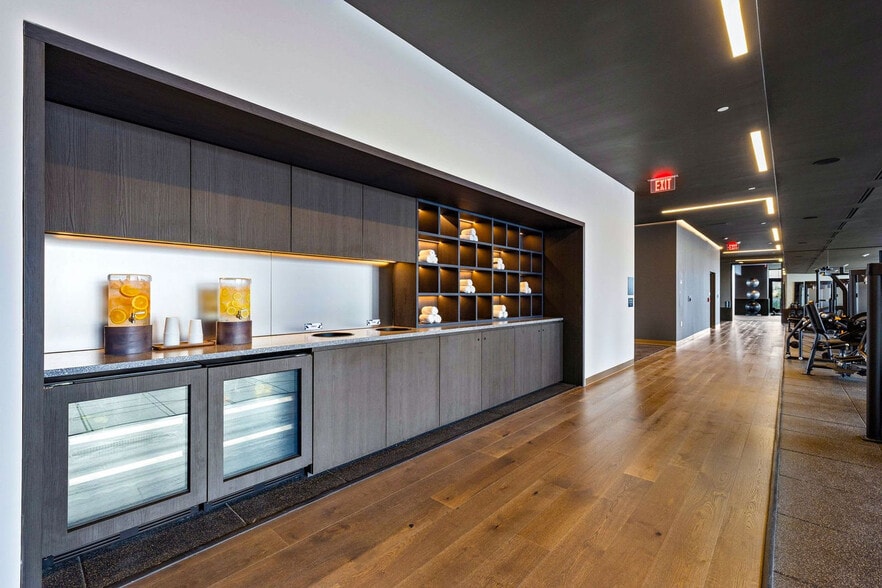 Building Photo - 159 NE 6th St