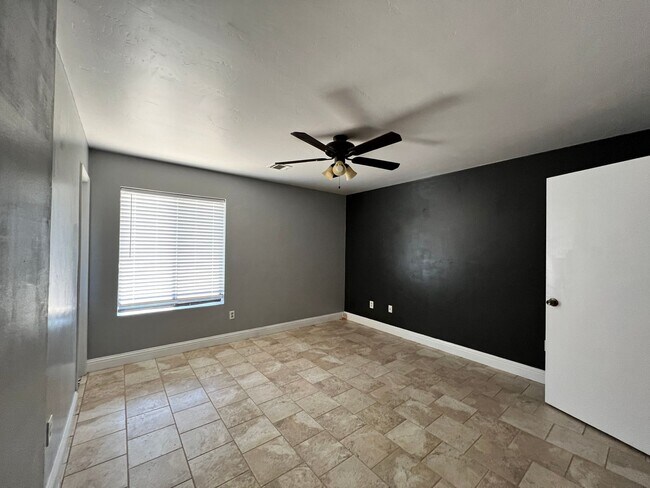 Building Photo - Beautiful Home 3BR/2Bath  on Bear Valley Springs Valley Floor