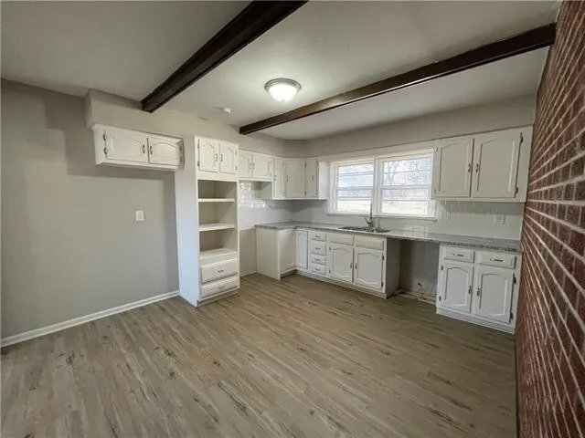 Building Photo - 10623 Palmer Ave